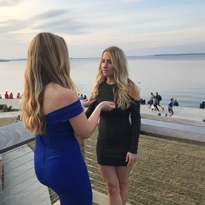 Open shoulder dress with high neck and back detail XS